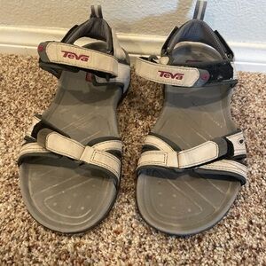 Women’s Tevas